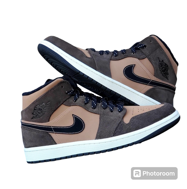 Nike Jordan Mid