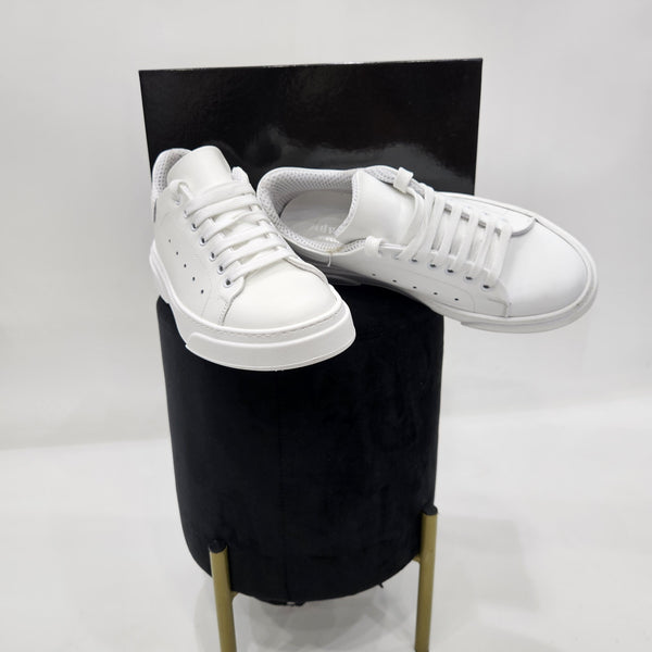 Sneakers Advance